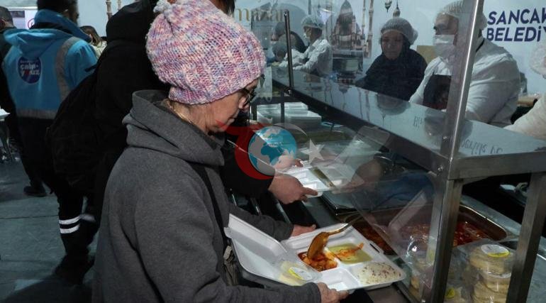 ‘Bir Sofra da Sen Kur’ bilan iftor dasturxoni ehtiyojmandlar bilan uchrashdi