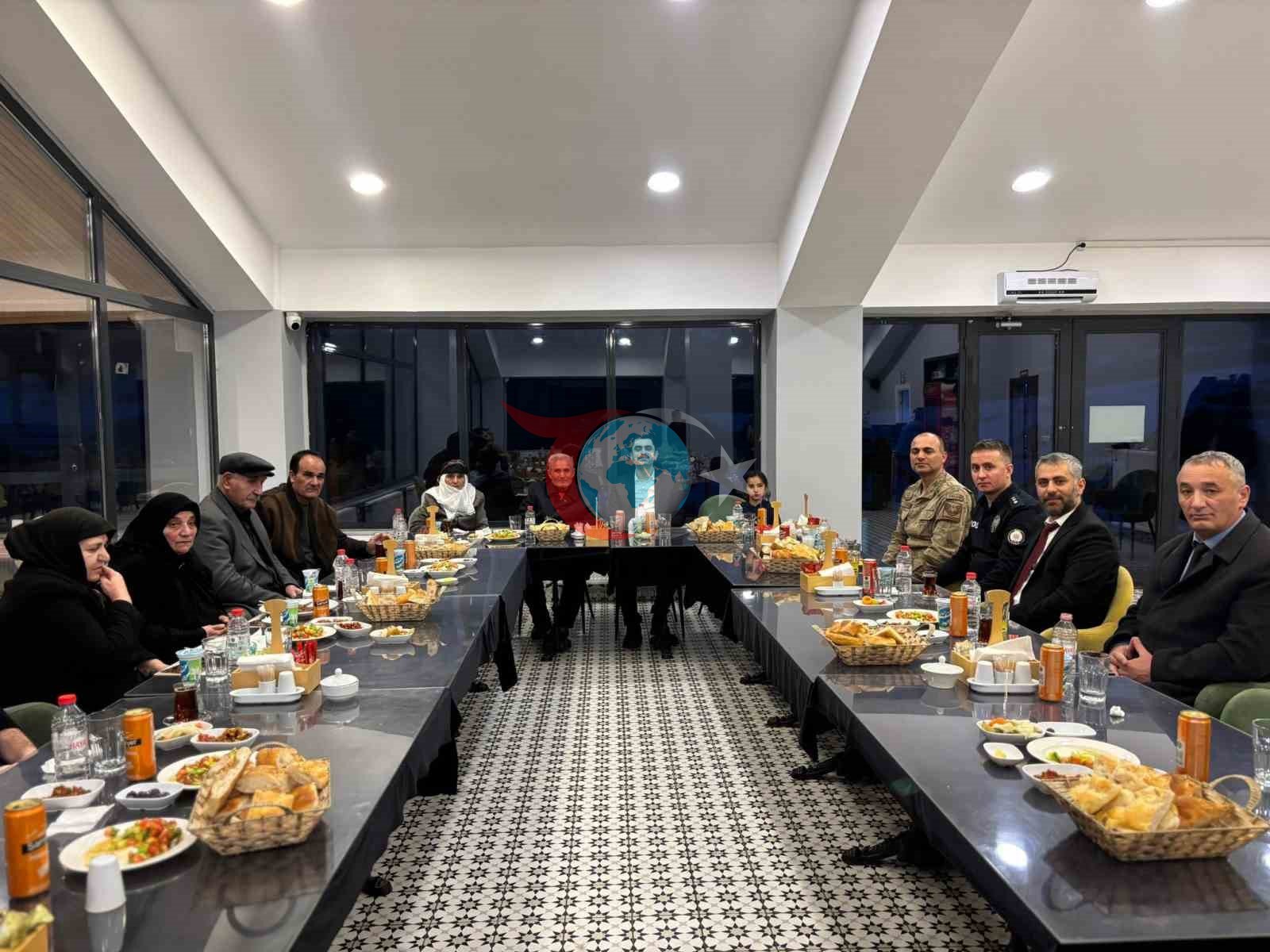 Susuz’da şehit aileleri ve gaziler onuruna iftar programı düzenlendi