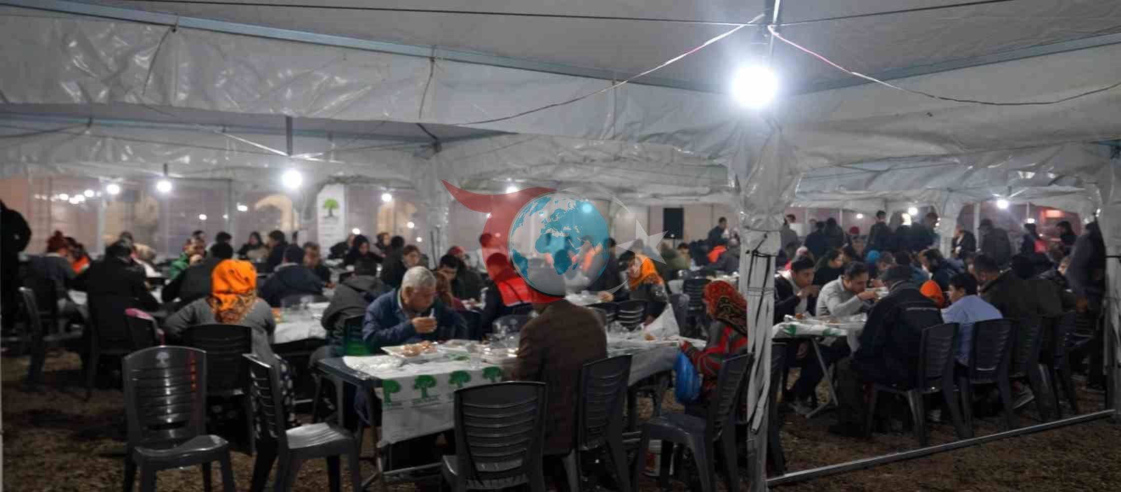 Şehitkamil’de binlerce kişi ilk iftarını aynı sofrada açtı