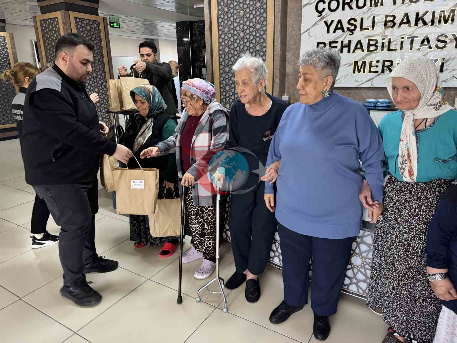 Çorum&rsquo;da hasta ve yaşlılara hijyen paketi