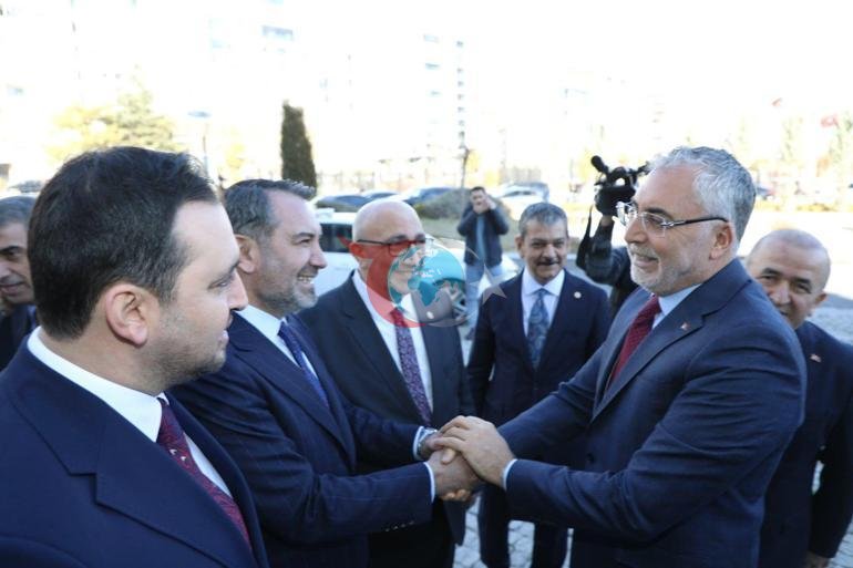 Bakan Iลฤฑkhan: Kadฤฑnlarda iลsizlik oranฤฑ, 13 yฤฑlฤฑn en dรผลรผk seviyesinde