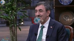 Cumhurbaşkanı Yardımcısı Cevdet Yılmaz'dan Kanal D'de 'Ramazan' tarifi: Toplum için 'arınma' ayı