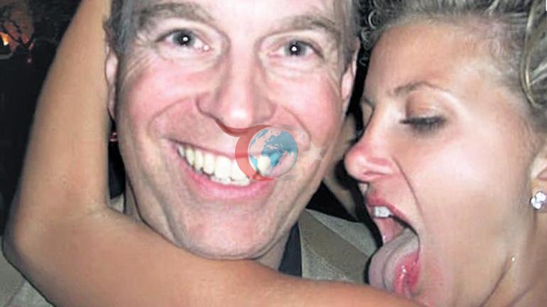 Türk modacıların da boy göstereceği Londra Moda Haftası açıldı: Kardeşini boş verdi