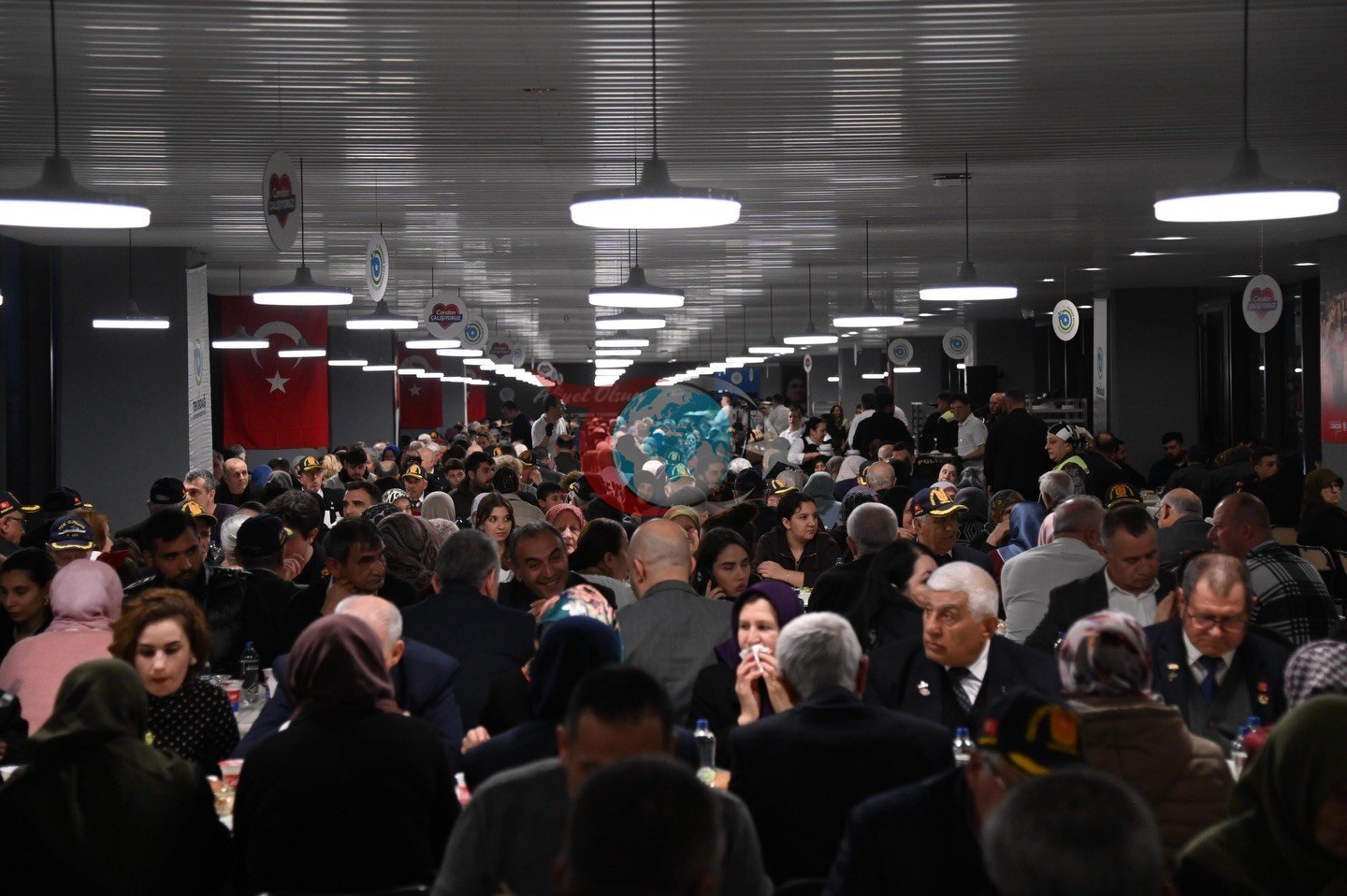 Şehit aileleri ve gaziler iftarda buluştu