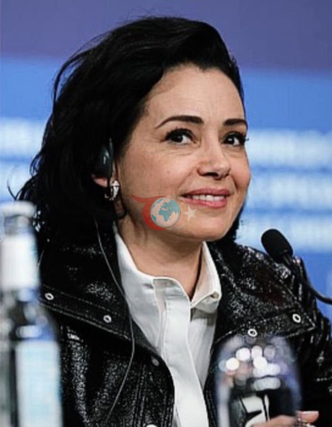 Özgü Namal, festivalde 'en iyi oyuncu performansı' dalında Gümüş Ayı ödülüne aday gösterildi. 