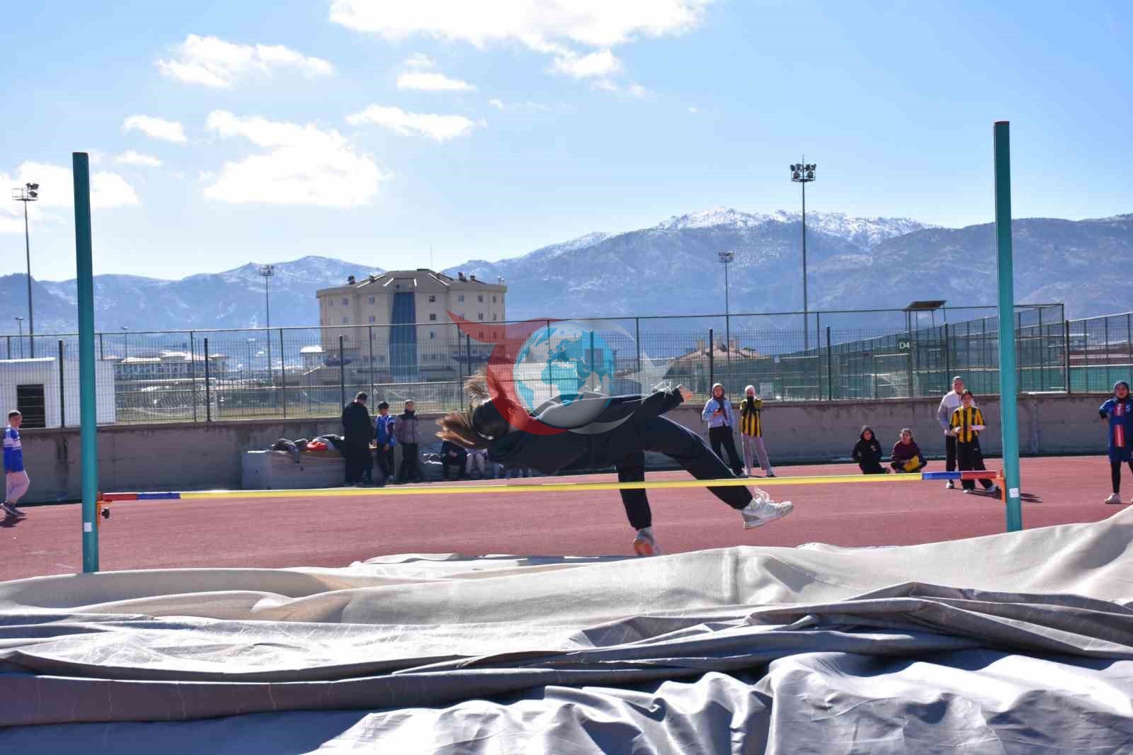 ’Okul Sporları Yıldızlar Atletizm Müsabakaları’ sona erdi