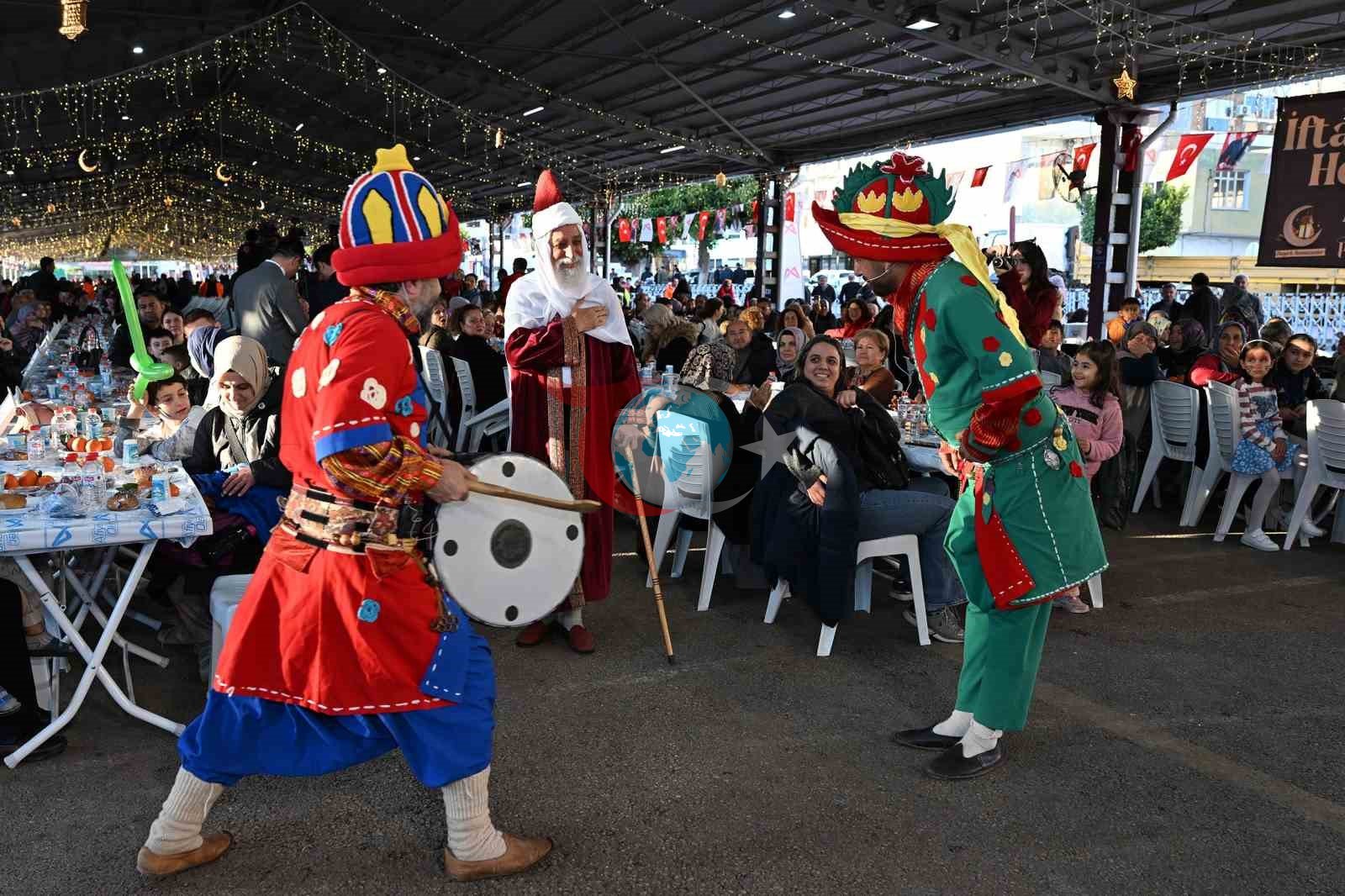 Erdemli’de birlik sofrası: Seçer’den ’Parlayan yıldız Türkiye’ vurgusu