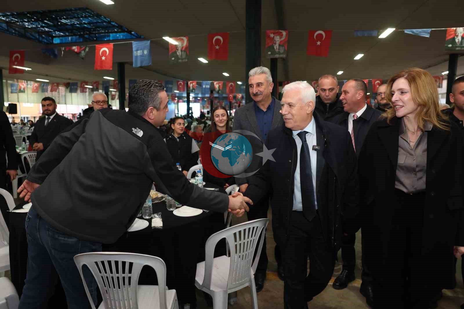 Bursa&rsquo;da gönüller Büyükşehir&rsquo;in iftar sofrasında buluştu