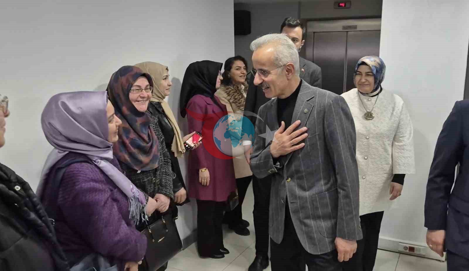 Bakan Uraloğlu, AK Parti Eskişehir Teşkilatı ile buluştu