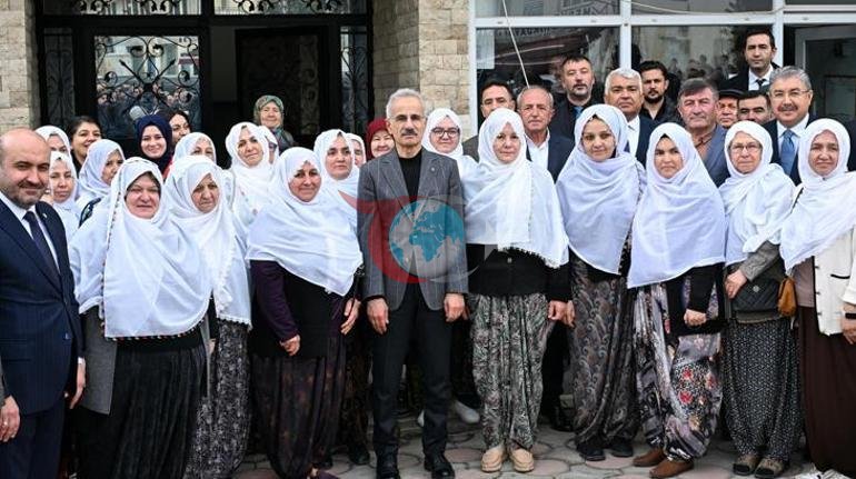 Bakan Uraloฤlu: รnรผmรผzdeki sene Eskiลehir-Sakarฤฑฤฑlฤฑca-Mihalgazi Yolunu bitireceฤiz