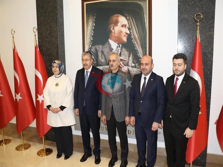 Bakan Uraloฤlu, Mihalgazi Belediye Baลkanฤฑ Akgรผnรผ ziyaret etti