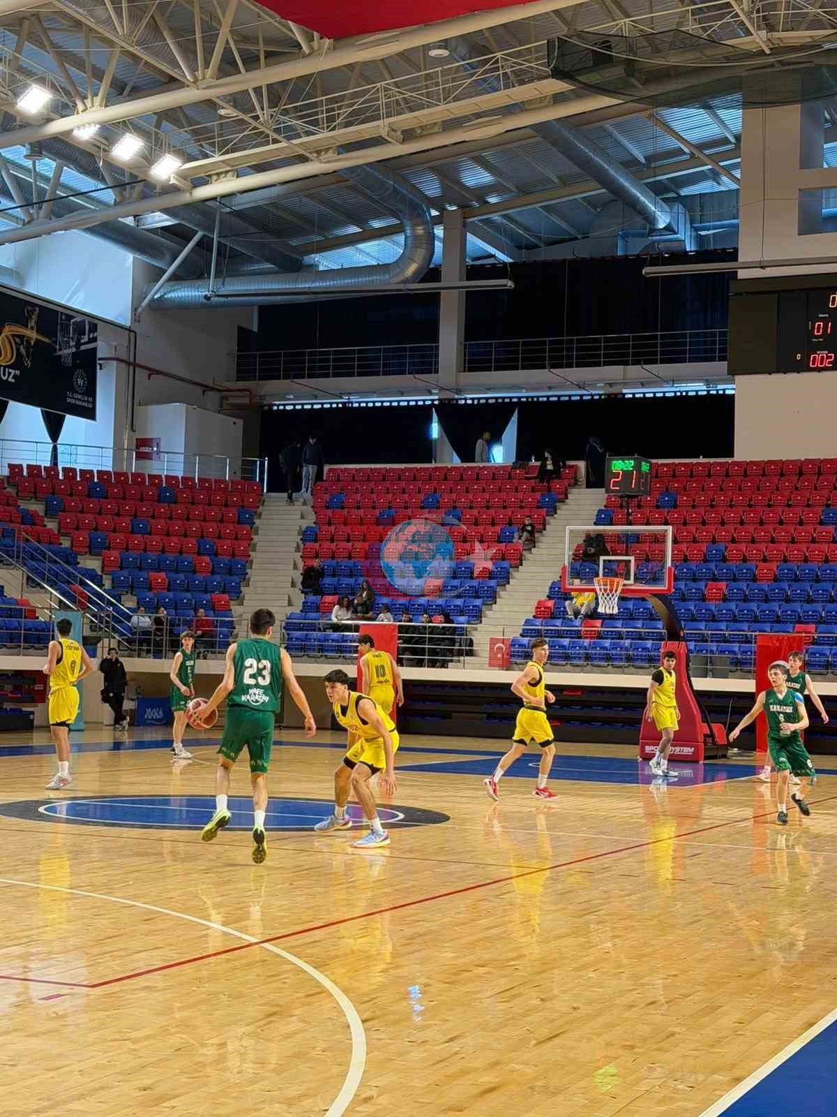 U18 Erkekler Bรถlge ลampiyonasฤฑโnda yarฤฑ finalistler belli oldu