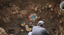 Bin yıllık mezardan altın fışkırdı! 'Böylesini ilk kez gördük'