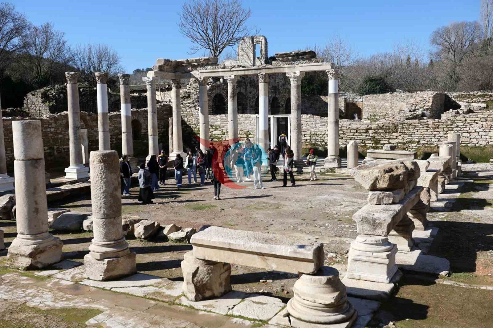 Muğla Büyükşehirden gençlere antik kent gezisi