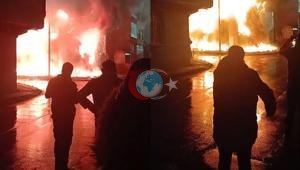 Bağcılarda 4 katlı tekstil fabrikası alev alev yandı