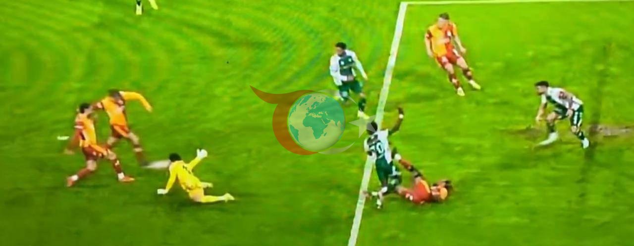 Galatasaray'ın Konyaspor karşısında iptal edilen golünün bir ekran görüntüsü. (Kaynak: beIN Sports)