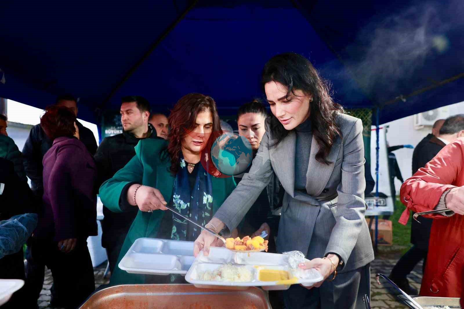 Başkan Çerçioğlu İncirliova&rsquo;da kurulan iftar sofrasında vatandaşlarla bir araya geldi