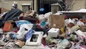 Erzurumโda bir evden tonlarca atฤฑk รงฤฑktฤฑ, mahalle 3 gรผn sรผren operasyonla rahatladฤฑ Erzurumโda bir evden tonlarca atฤฑk รงฤฑktฤฑ, mahalle 3 gรผn sรผren operasyonla rahatladฤฑ