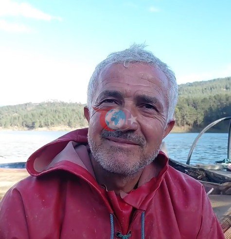 Balık üreticisinin savakları açık barajda yürekleri ağızlara getiren temizlik çalışması