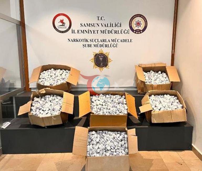 Samsunda evlerinden 230 bin hap çıkan anne-oğula gözaltı