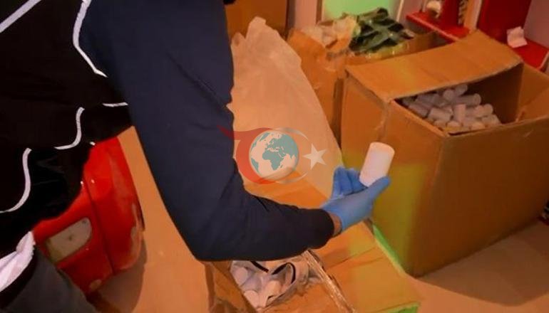 Samsunda evlerinden 230 bin hap çıkan anne-oğula gözaltı