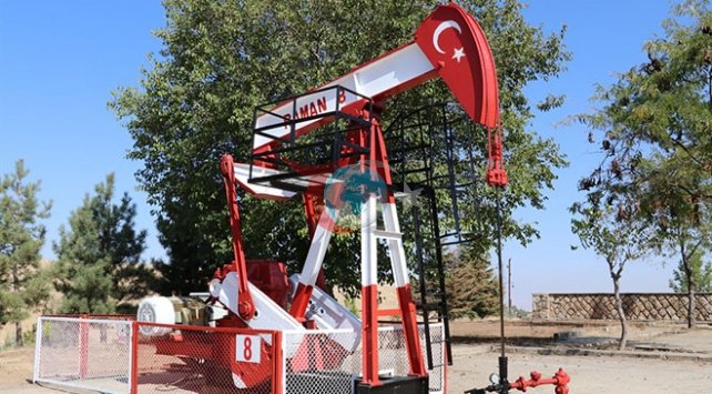 Batman'daki kuyudan 72 yıldır petrol çıkarılıyor - Son Dakika Haberleri