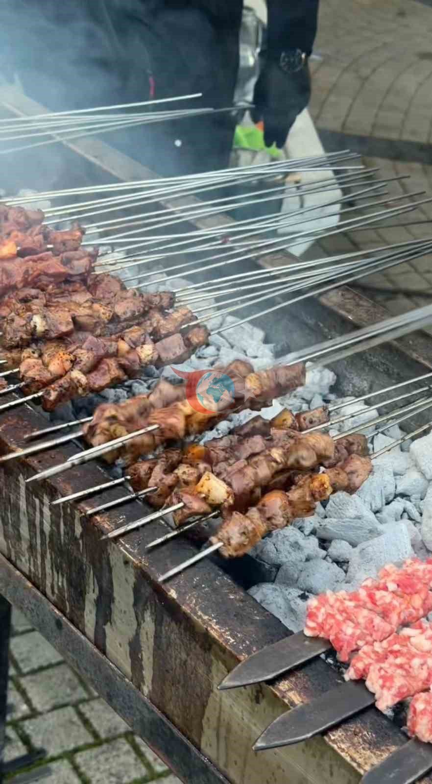 Bursa&rsquo;da duygulandıran iftar