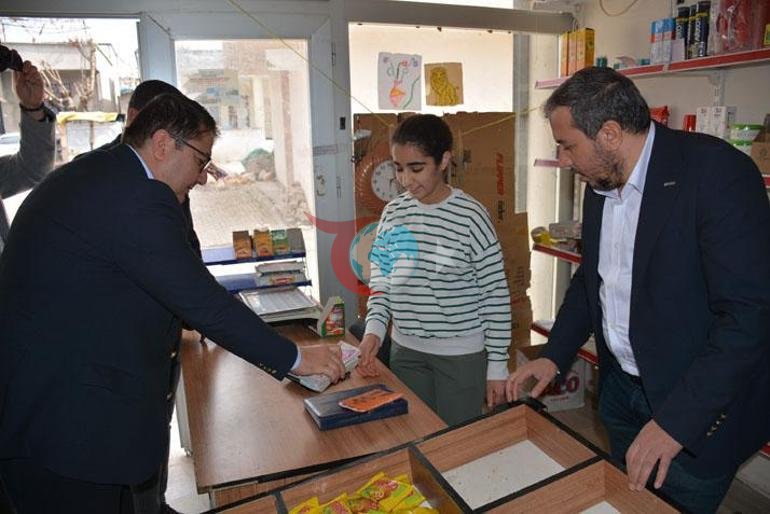 Osmanlฤฑ zimem defteri geleneฤi yeniden hayat buldu 3 esnafฤฑn borcu รถdendi