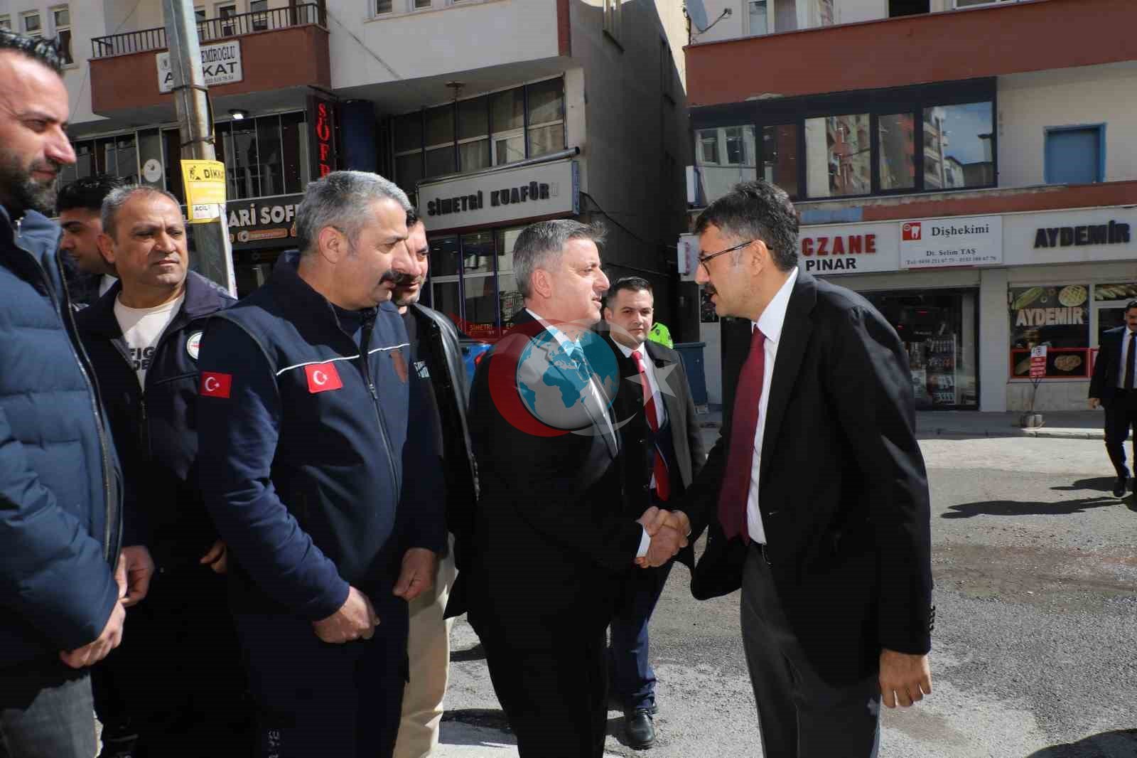 Bakan Yardımcısı Çelik Hakkari&rsquo;den ayrıldı