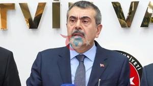 Bakan Tekin: 168 kişinin imzaladığı metinle ilgili suç duyurusunda bulunacağız