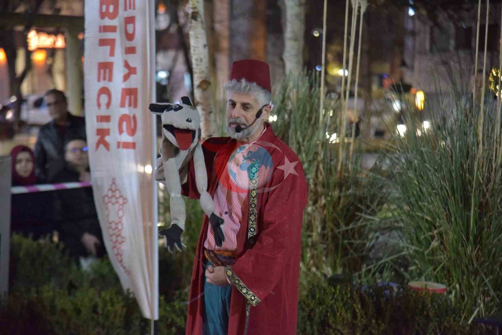 Çocuklar geleneksel ’Ramazan Şenlikleri’nde gönüllerince eğlendi