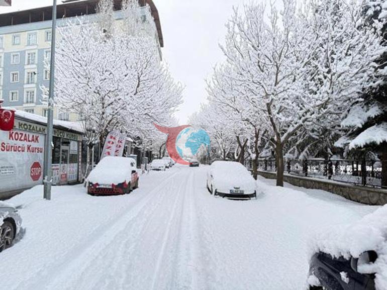 İlçede kar süprizi 40 santimetreye ulaştı