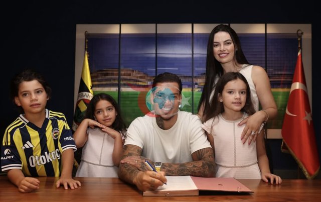 Ederson'un eşinden 