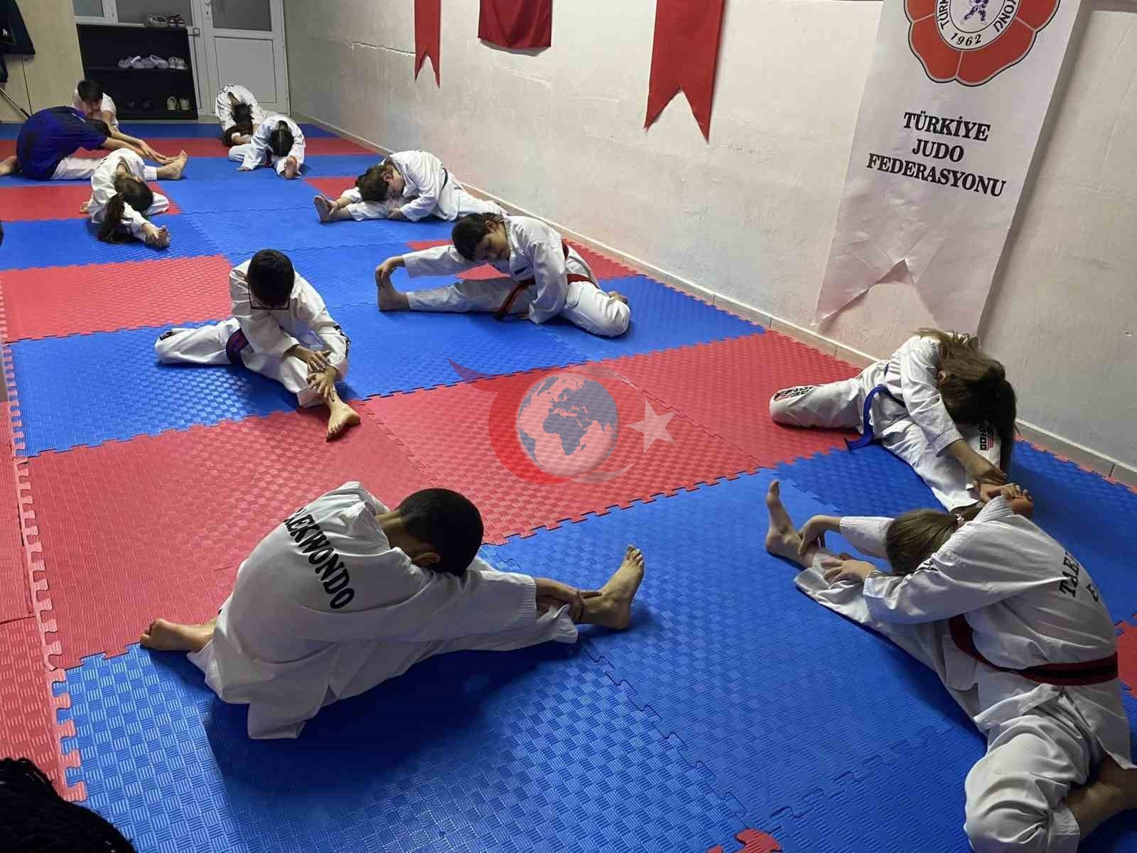 Bilecik&rsquo;te taekwondo rüzgarı