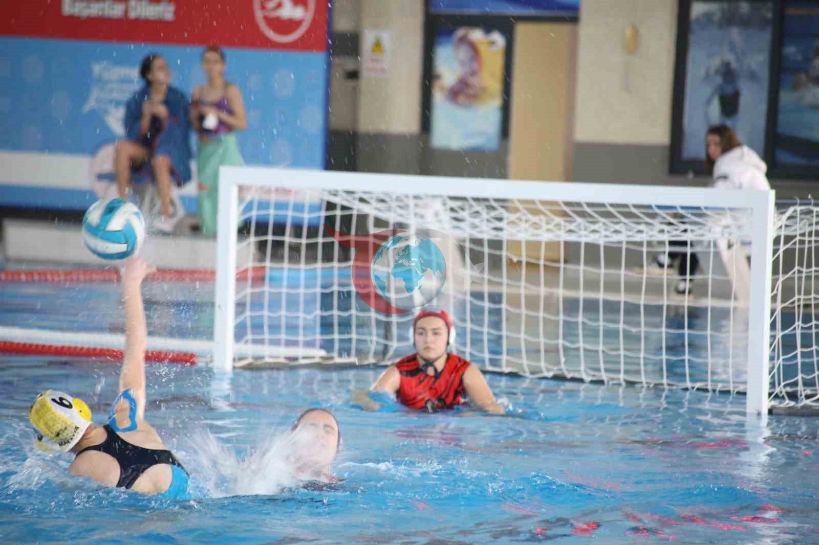 Elazığ’da suda nefes kesen mücadele sona erdi