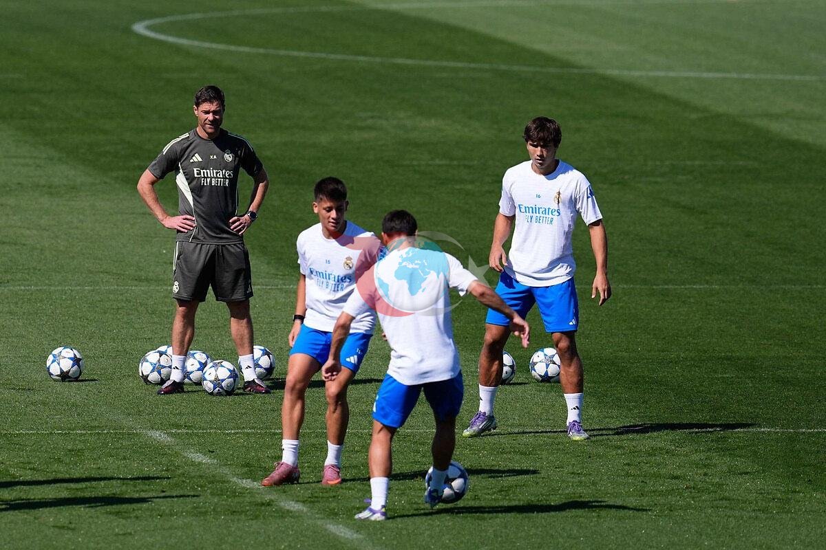 Beklentileri karşılayamayan Xabi Alonso Real Madrid'e veda etmişti.