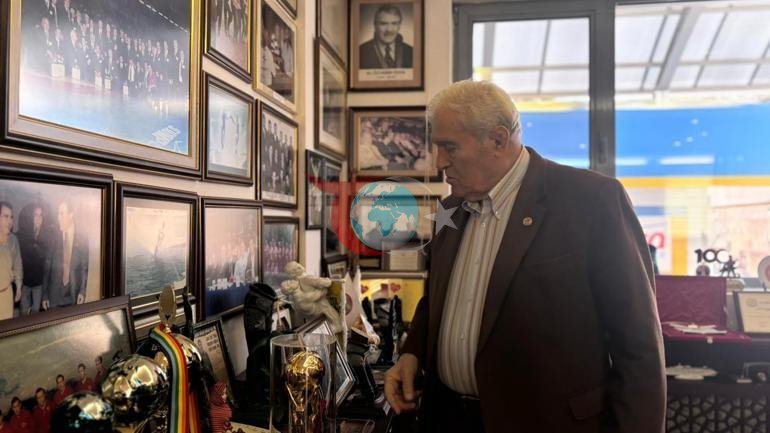 TMOK Anma ve Onurlandırma Komisyonu’ndan güreşin efsanesi Ahmet Ayık’a onur ödülü