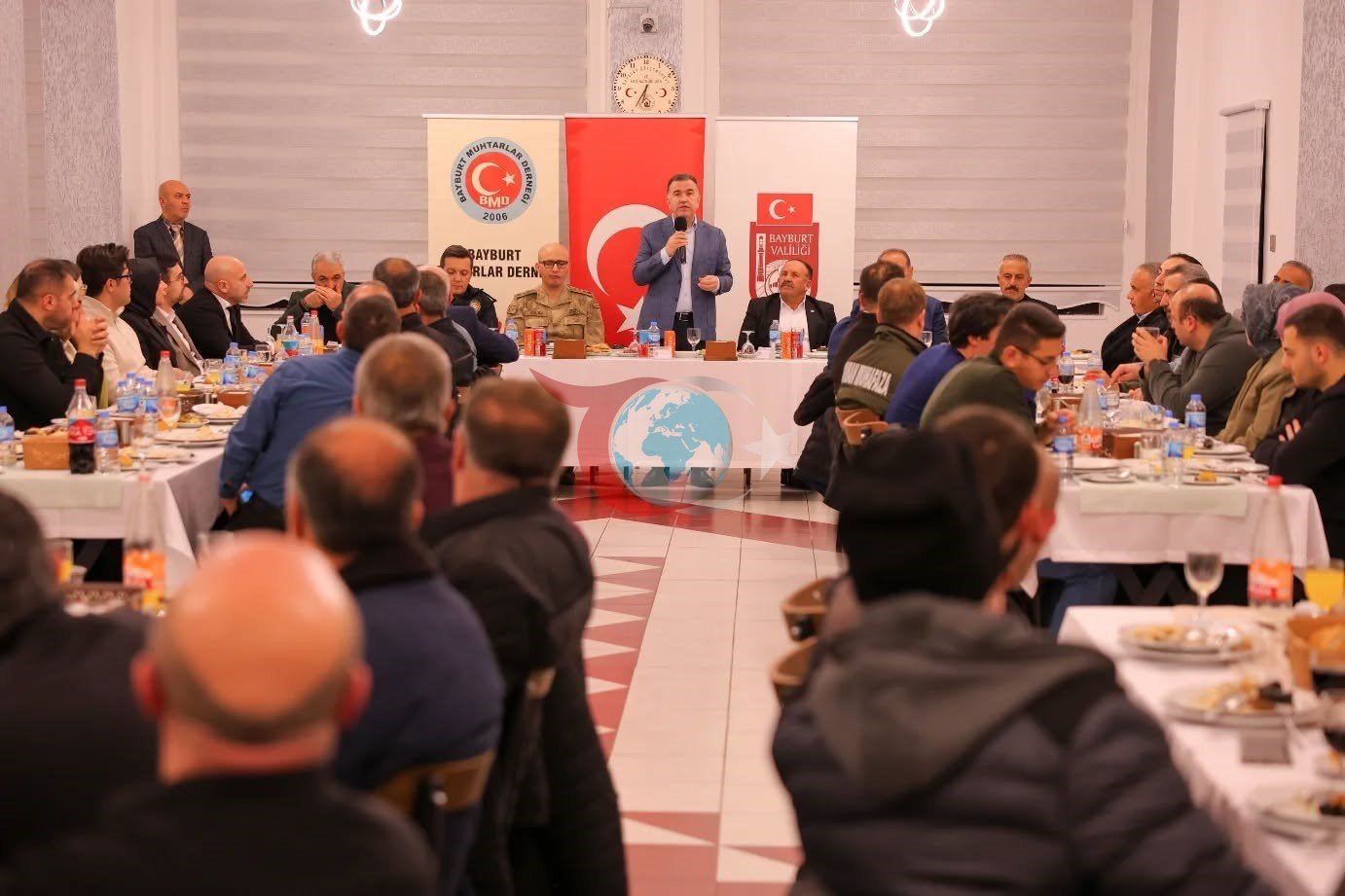 Vali Eldivan, muhtarlarla iftarda buluştu