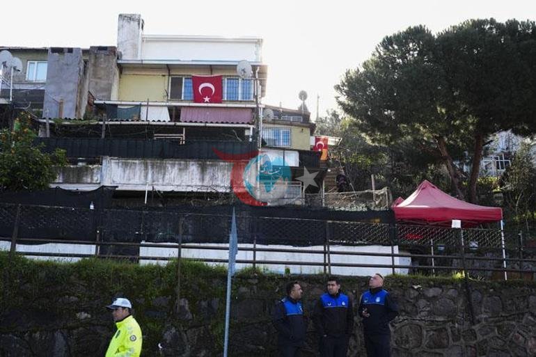 Şehit Hava Pilot Binbaşı Bolatın şehadet haberi İzmirdeki ailesine verildi