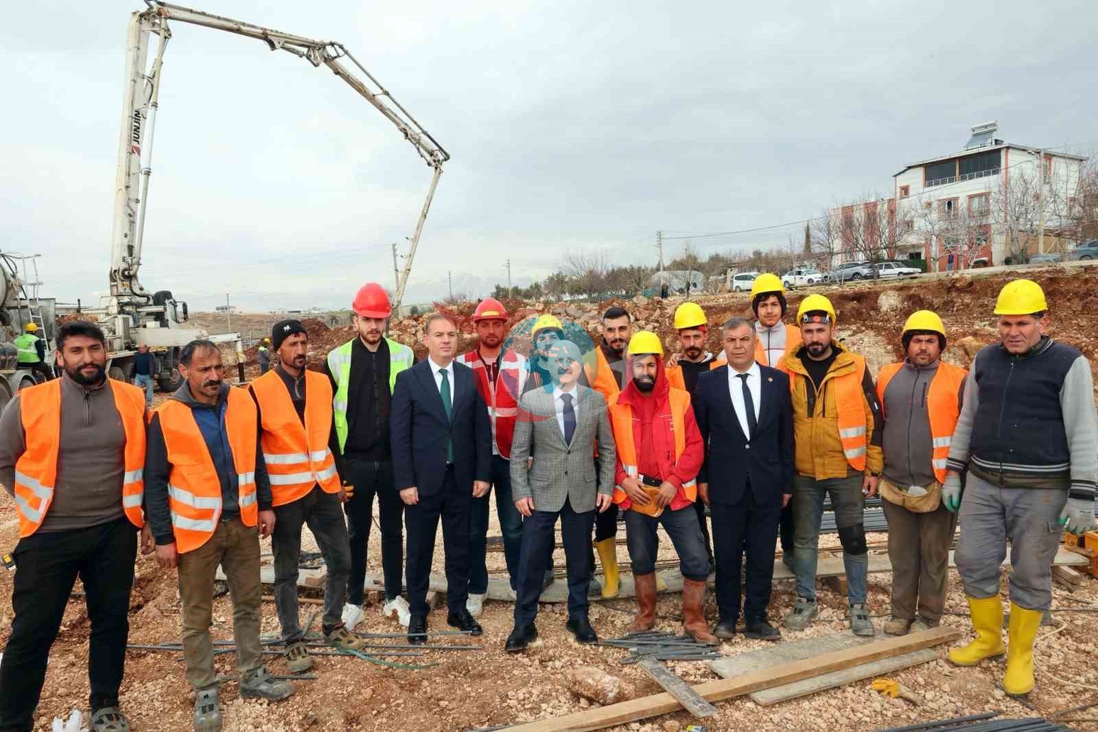 Kayaönü Mahallesi&rsquo;nde 12 derslikli ilk ve ortaokulun temeli atıldı