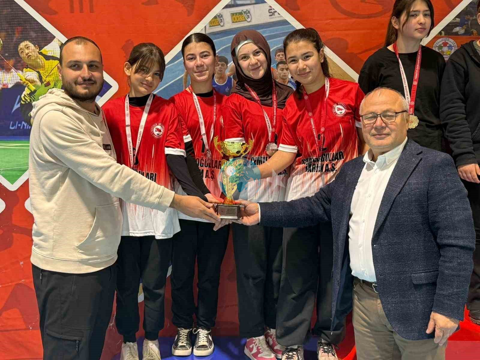 Yıldız Kızlar Dart’ta Şampiyonası sona erdi