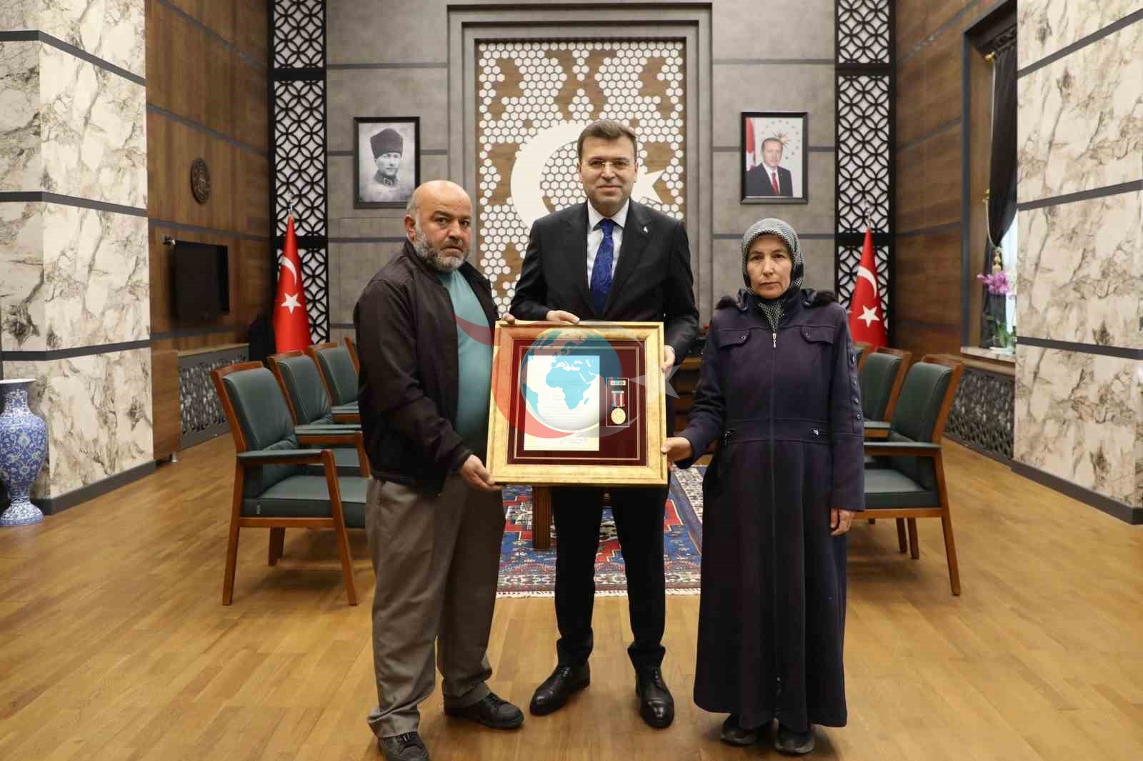 Devlet รvรผnรง Madalyalarฤฑ ลehit aileleri ve gaziye takdim edildi