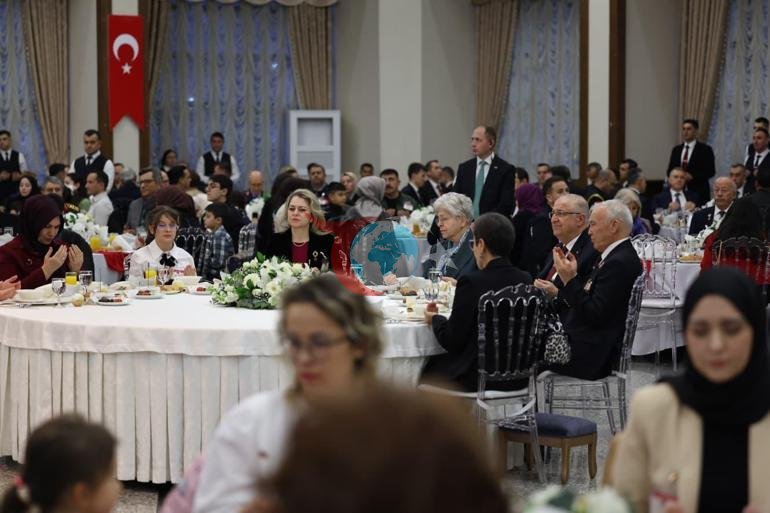 Bakan Güler, şehit aileleri ve gazilerle iftar yemeğinde bir araya geldi