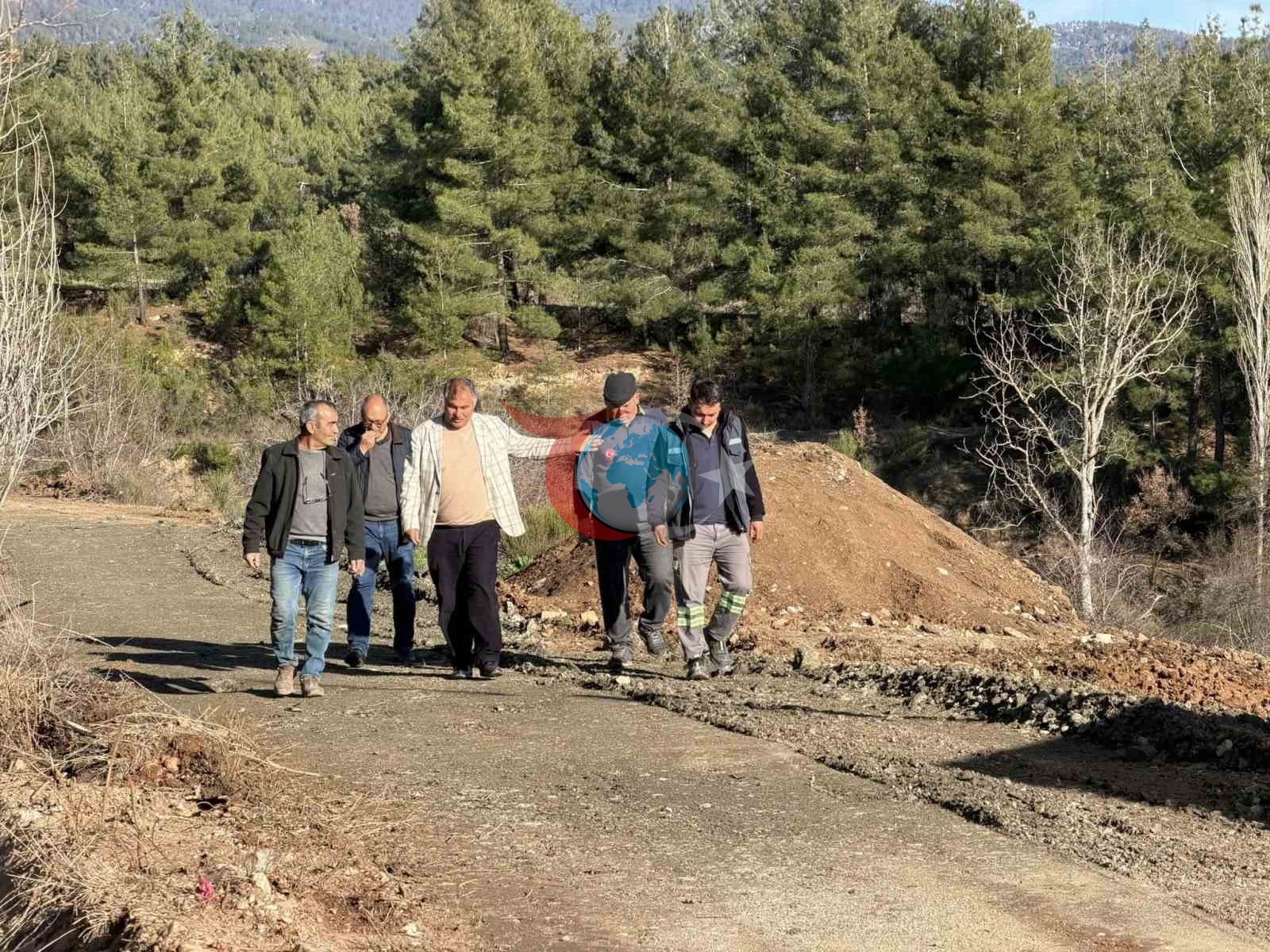 Beyağaç’ta arazi yolları düzenleniyor