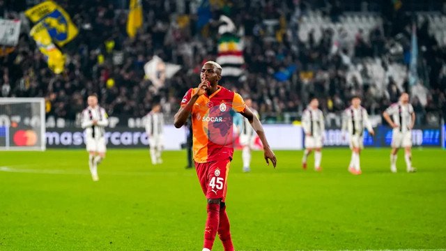 Maç sonunda Osimhen'den olaylı bir itiraf geldi! 'Ben takıma konuştuğumda...' - Resim: 0