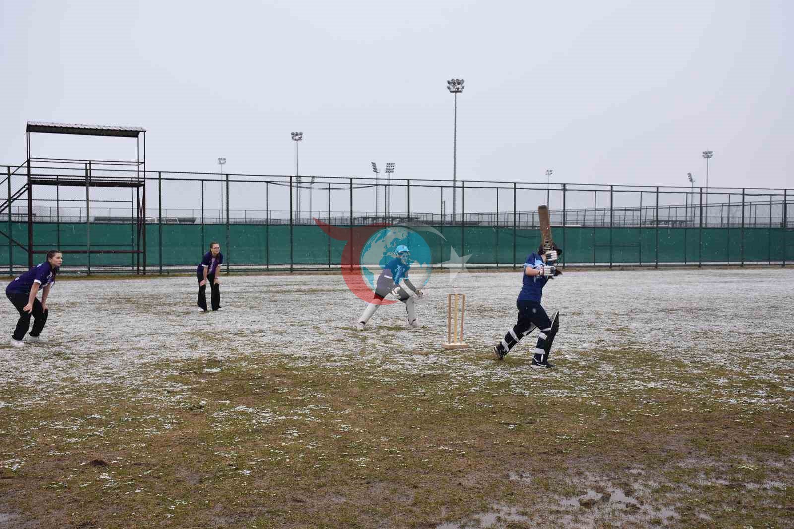 Genç Kızlar Kriket&rsquo;te şampiyon Spor Lisesi oldu