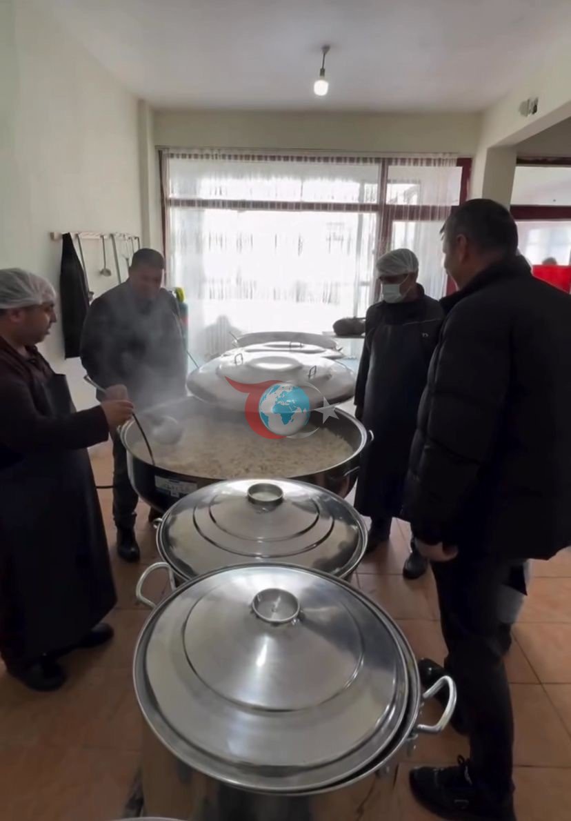 Patnos’ta belediyenin sıcak yemek hizmeti devam ediyor