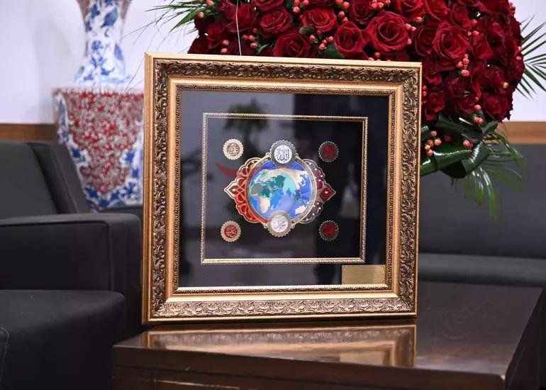 MHP lideri Bahçeli, Cumhurbaşkanı Erdoğanın doğum gününe özel 72 gül gönderdi