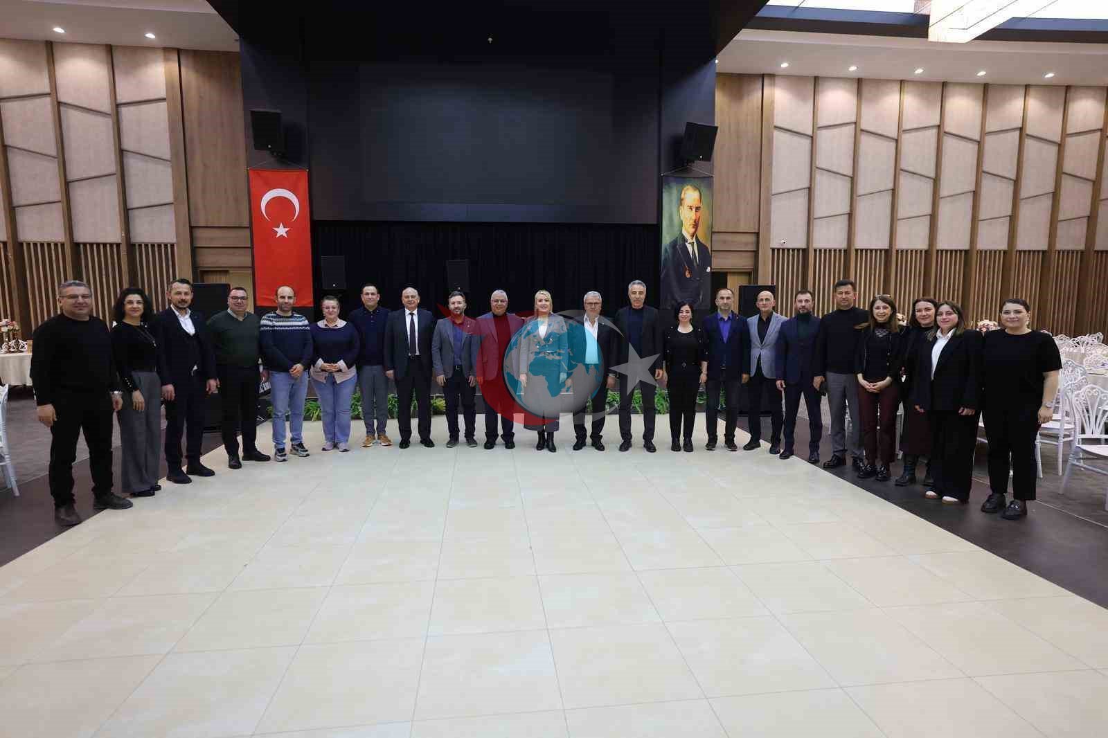 Başkan Doğan muhtarlarla iftarda bir araya geldi