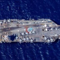 Sıcak saatler! Dünyanın en büyük savaş gemisi Girit'ten ayrıldı! 